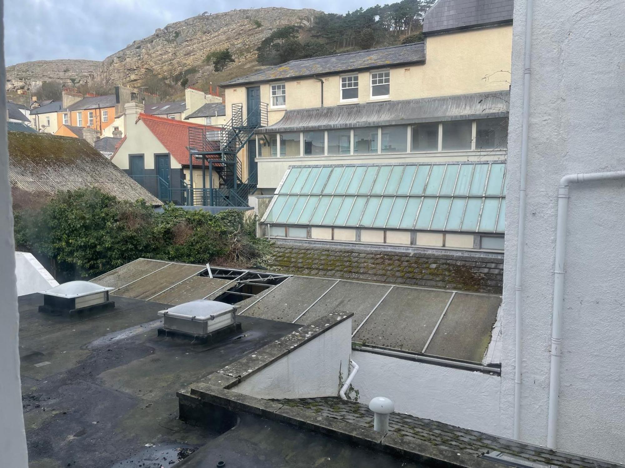 The Wildings Hotel & Tudno'S Restaurant ランディドノー エクステリア 写真